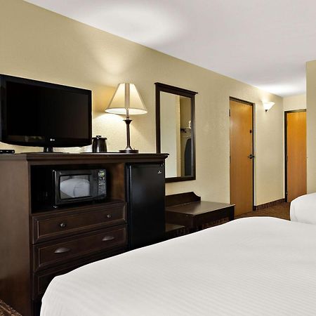 Best Western Center Pointe Inn Branson Exterior photo