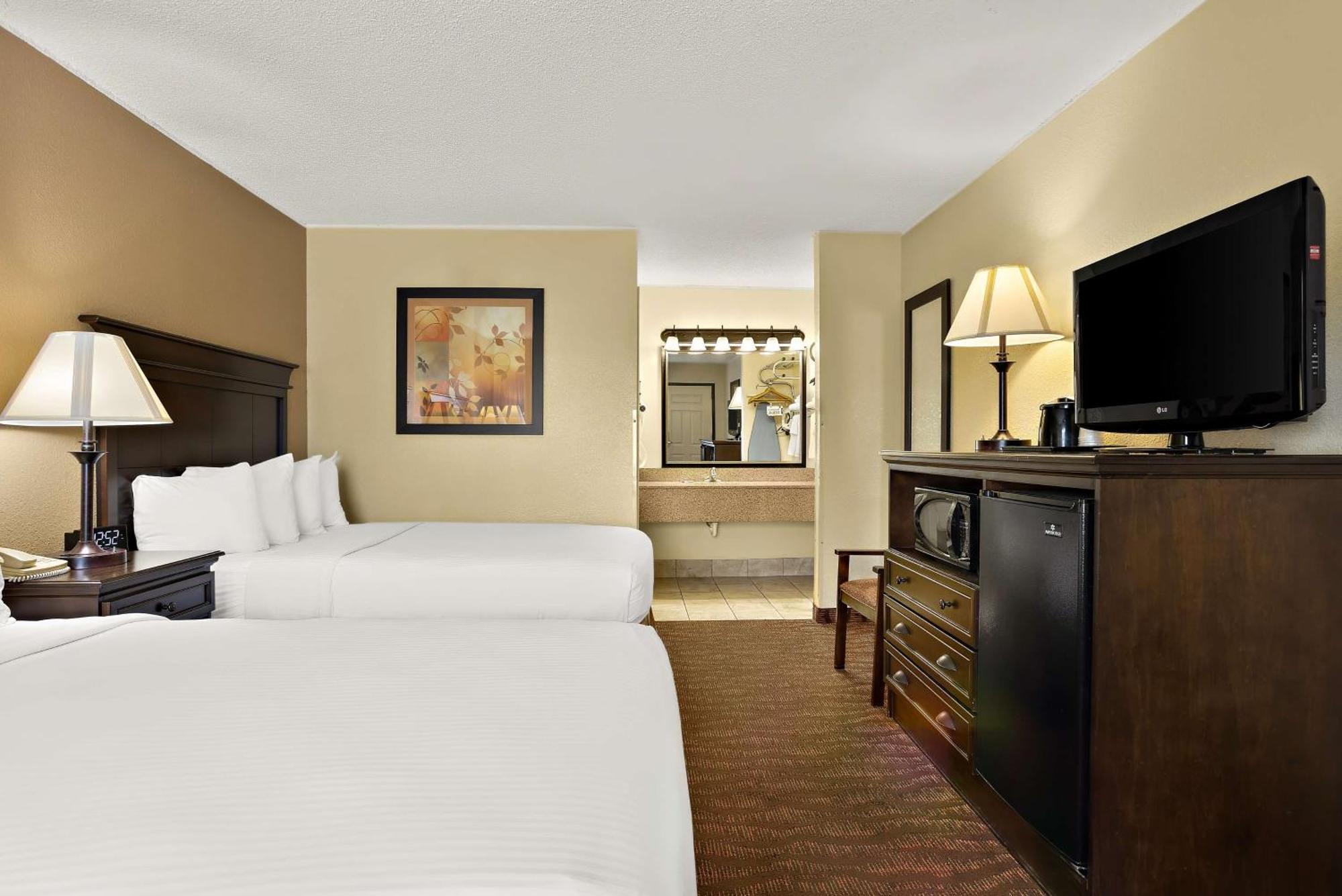 Best Western Center Pointe Inn Branson Exterior photo