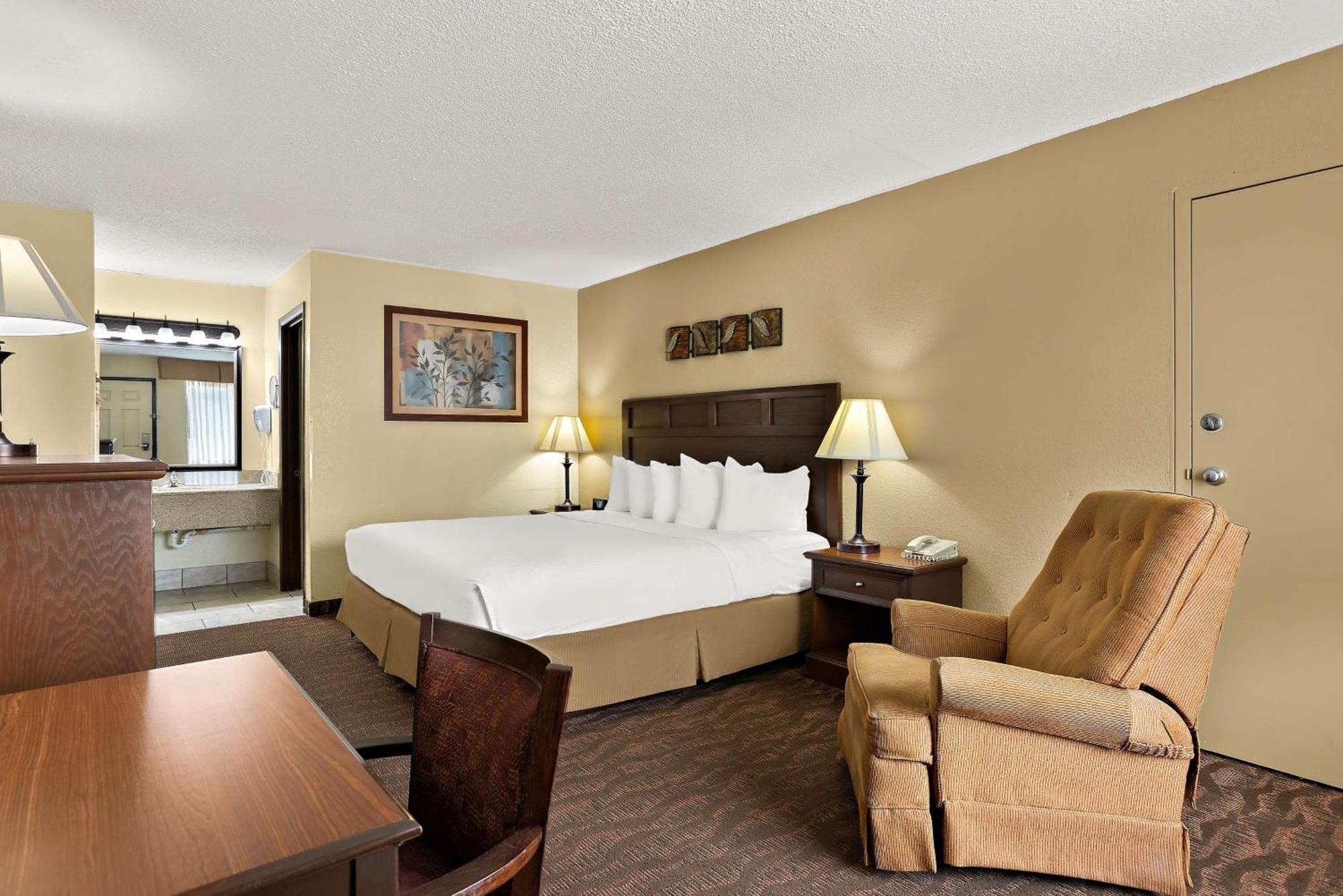 Best Western Center Pointe Inn Branson Exterior photo