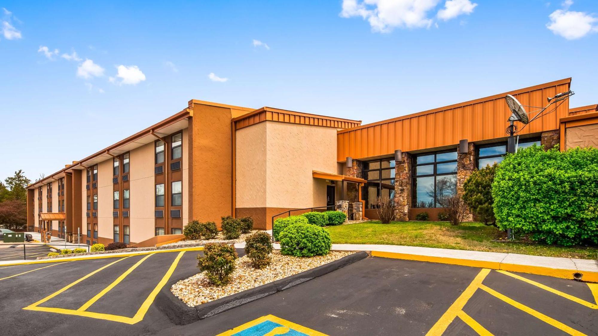 Best Western Center Pointe Inn Branson Exterior photo